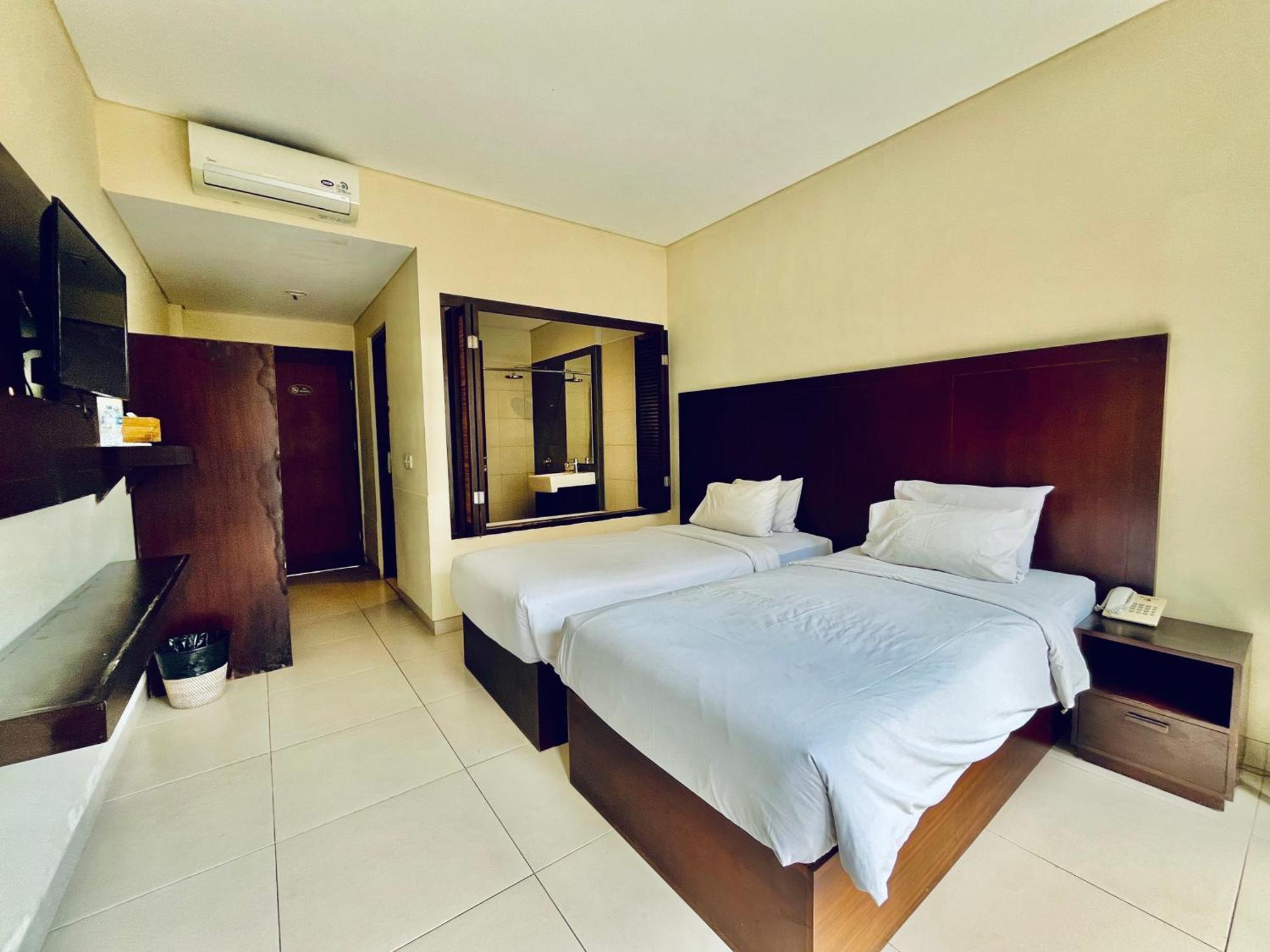 Suris Boutique Hotel Кута Экстерьер фото