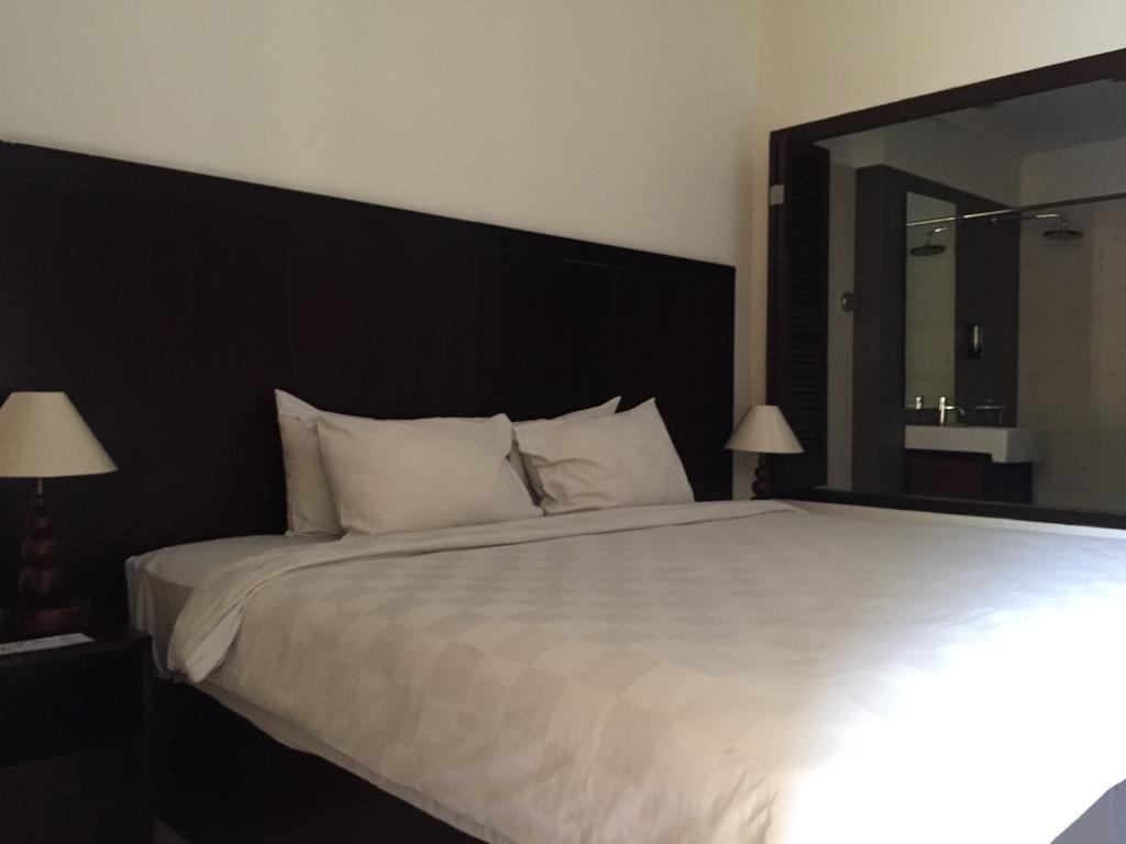 Suris Boutique Hotel Кута Экстерьер фото